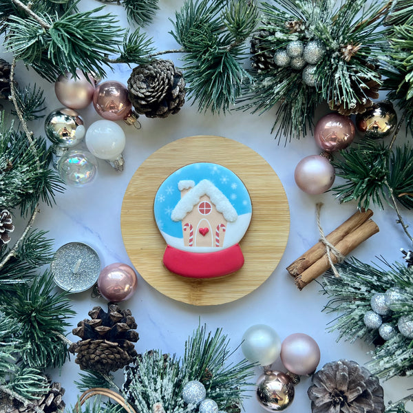 Snow Globe Iced Biscuit