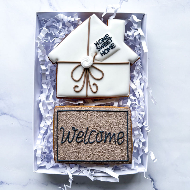 personalised new home biscuits set
